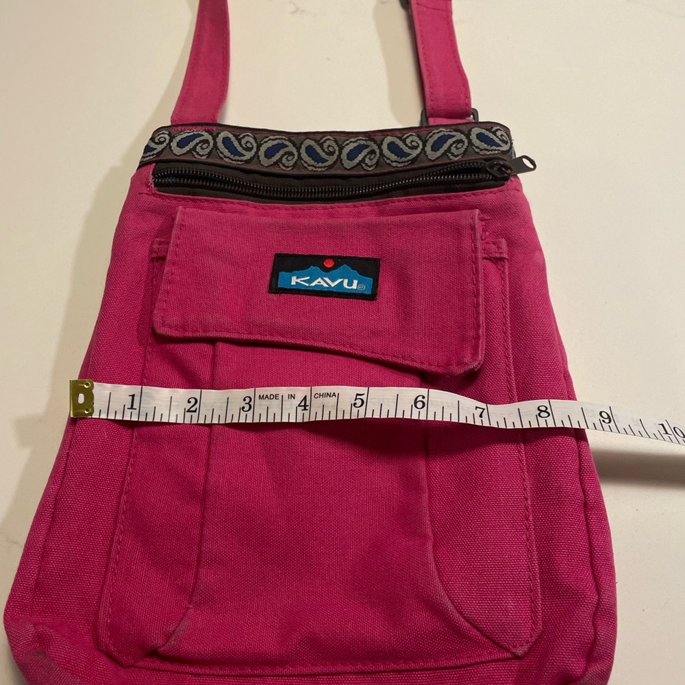 KAVU Keeper Cross Body Cotton Canvas Bag in Weathered Pink - Picture 11 of 11